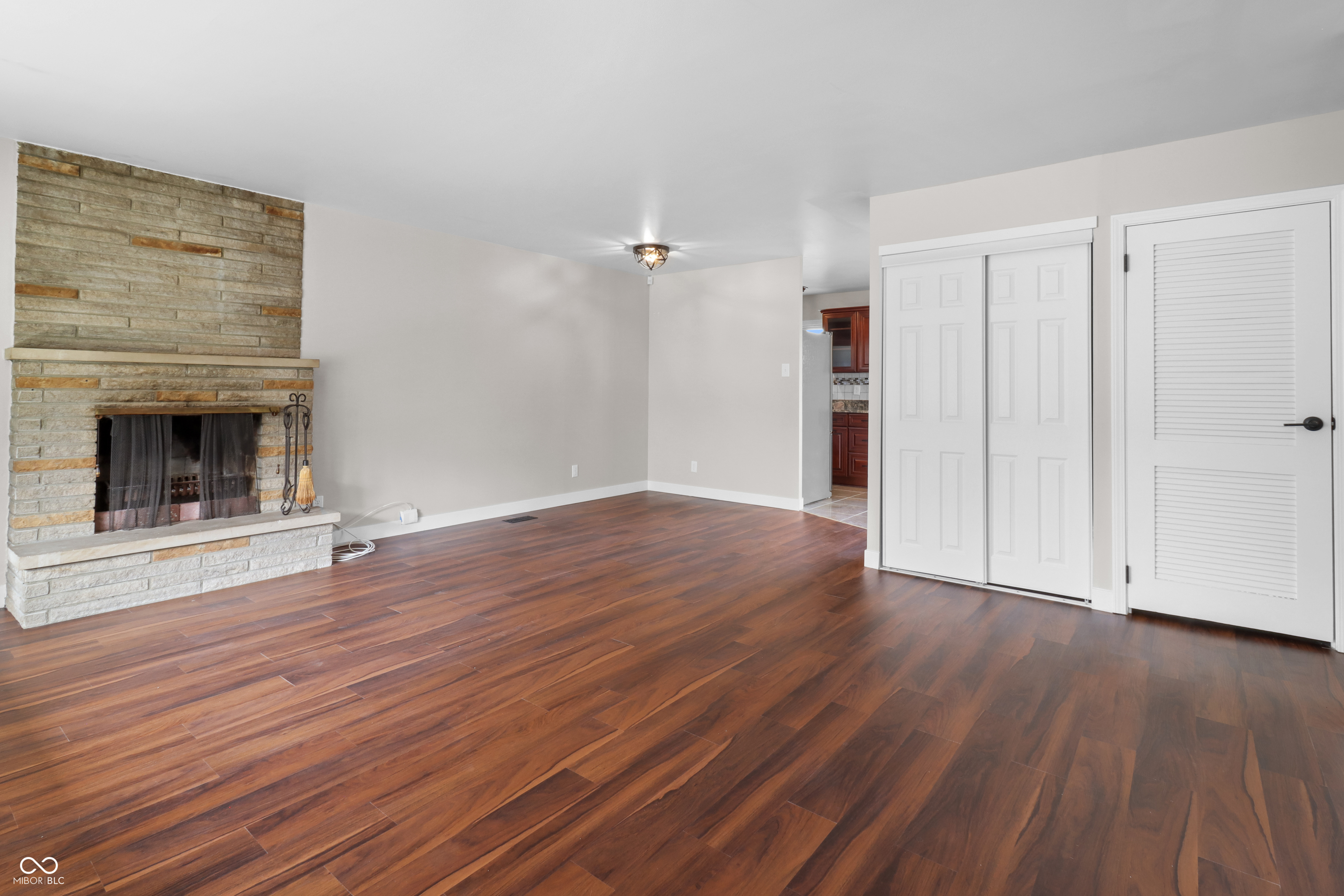 7922 Placing Road Indianapolis, IN 46226 - Photo 6 of 31 Gallery Image 6
