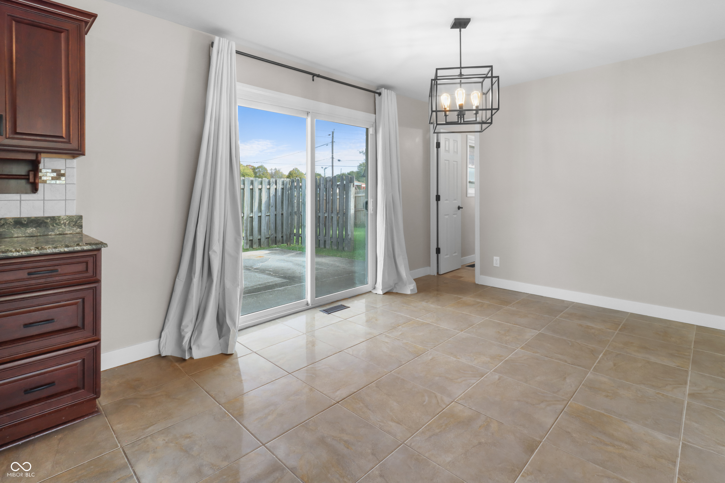 7922 Placing Road Indianapolis, IN 46226 - Photo 10 of 31 Gallery Image 10