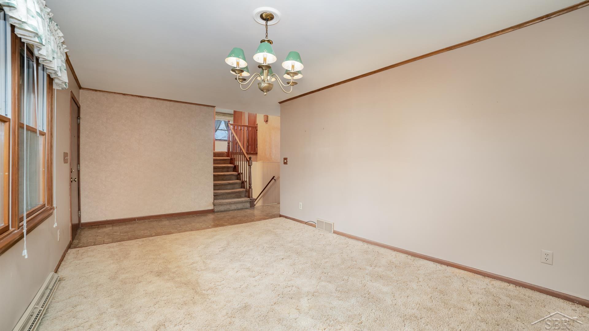 7865 North River Road Freeland, MI 48623 - Photo 5 of 31