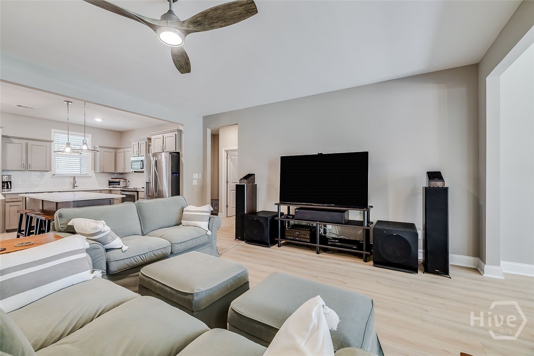 120 Sweetwater Circle Rincon, GA 31326 - Photo 10 of 48 This great room is 18'6X16'10