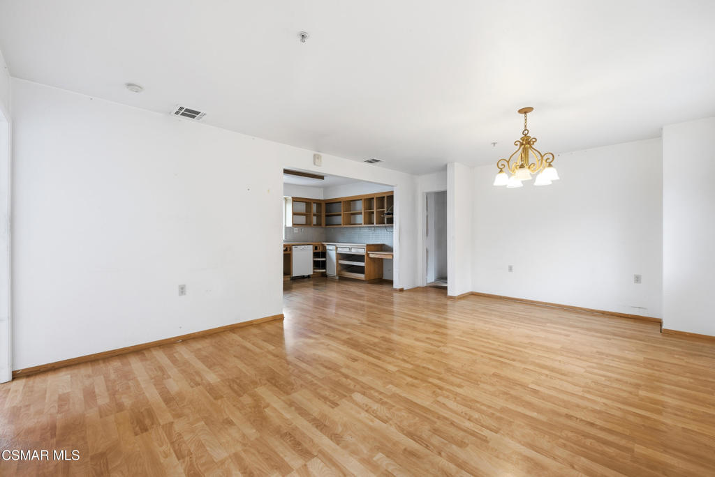 6130 Birch Street Simi Valley, CA 93063 - Photo 12 of 74