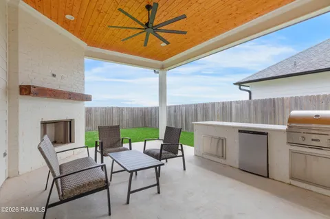 $432,000 | 104 Alexander Palm Avenue, Youngsville, LA 70592