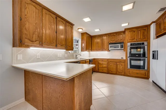 $615,000 | 1113 Derbyshire Lane, Carrollton, TX 75007