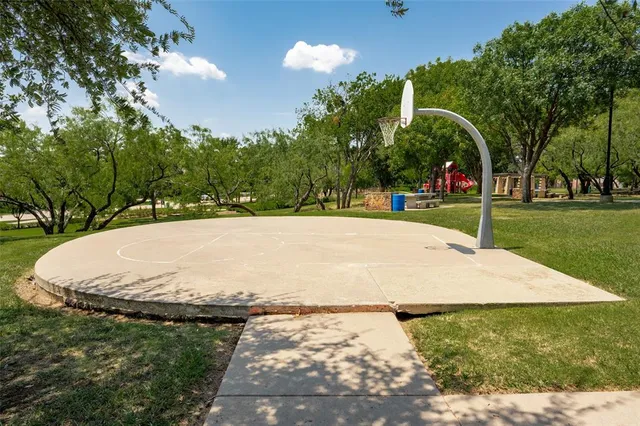 $615,000 | 1113 Derbyshire Lane, Carrollton, TX 75007