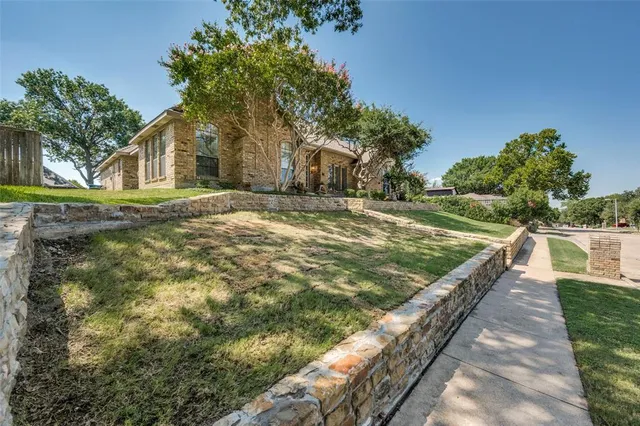 $615,000 | 1113 Derbyshire Lane, Carrollton, TX 75007