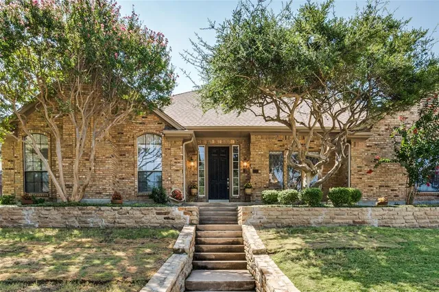 $615,000 | 1113 Derbyshire Lane, Carrollton, TX 75007