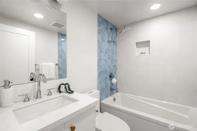 $1,580,000 | 1616 21st Avenue, Seattle, WA 98122