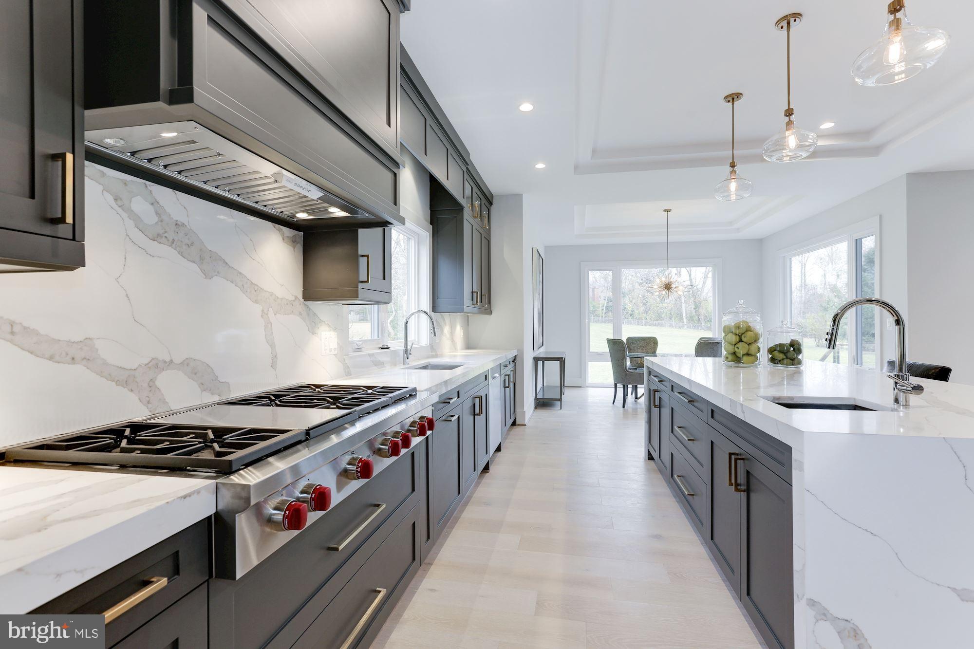 1823 Beulah Road Vienna, VA 22182 - Photo 27 of 70 High end Subzero and Wolf appliances