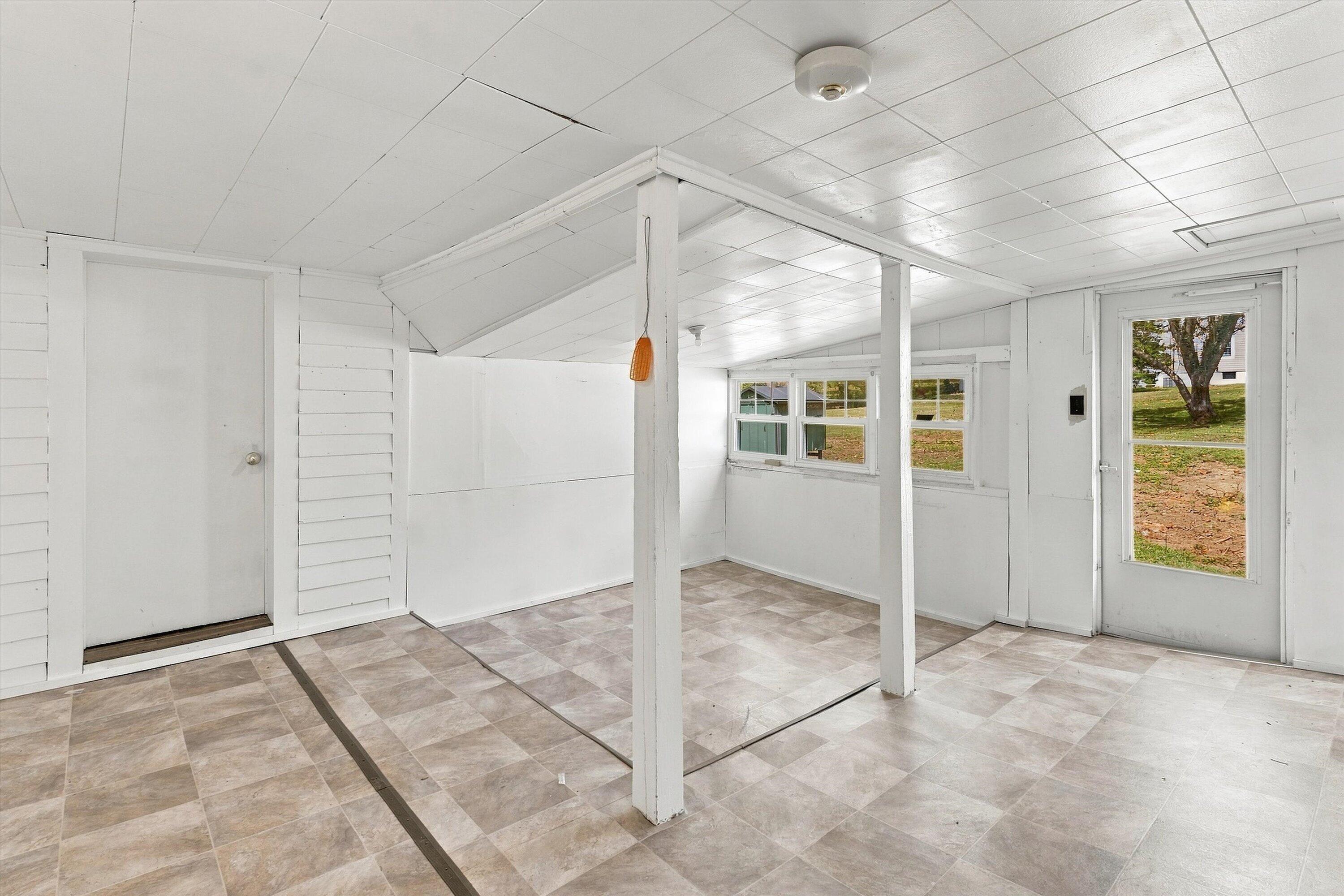 121 Branch Road Eagle Rock, VA 24085 - Photo 17 of 31 18-014_201A1720