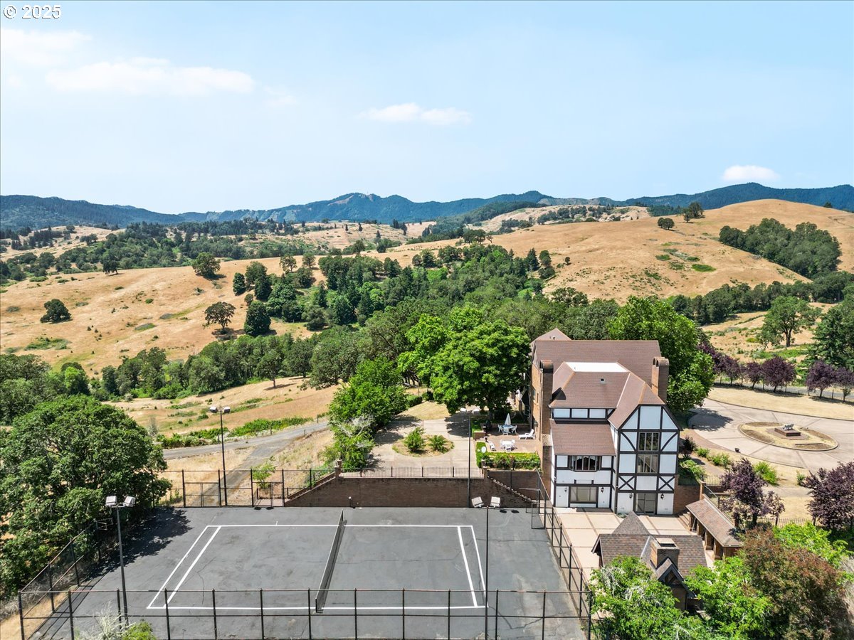 331 Metz Hill Road Oakland, OR 97462 - Photo 19 of 47 a view of city from terrace with seating space