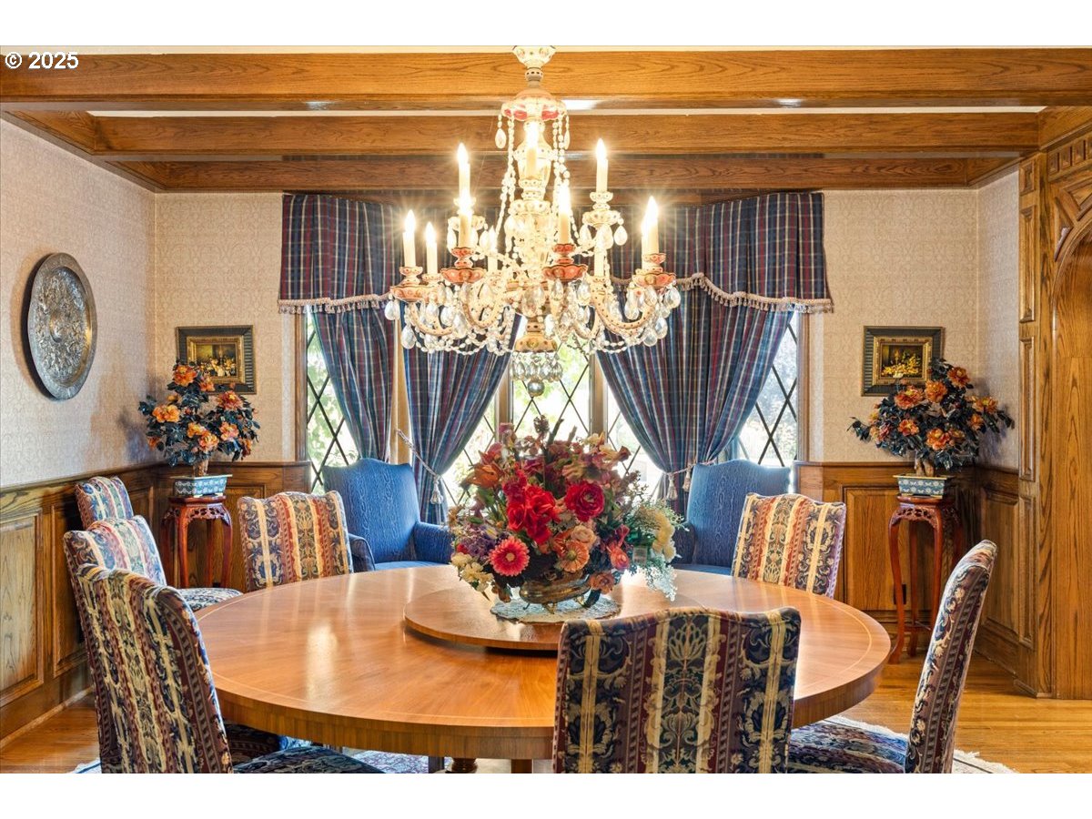 331 Metz Hill Road Oakland, OR 97462 - Photo 25 of 47 a view of a dining room with furniture and a large window