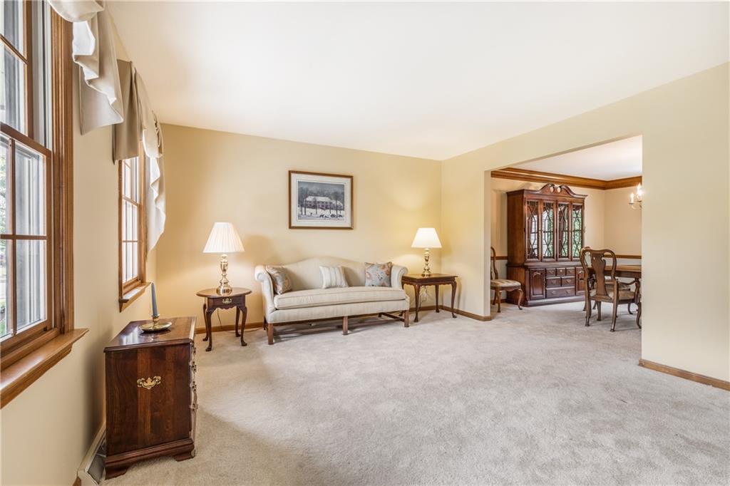 10127 Deer View Point Road Wexford, PA 15090 - Photo 2 of 25 Gallery Image 2