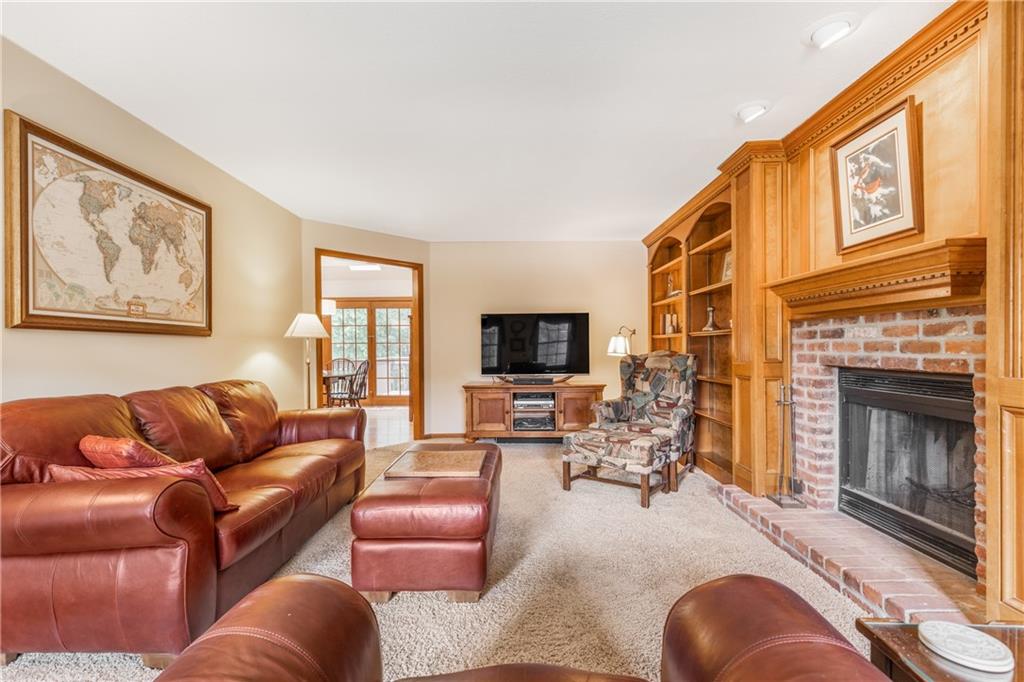 10127 Deer View Point Road Wexford, PA 15090 - Photo 8 of 25 Gallery Image 8