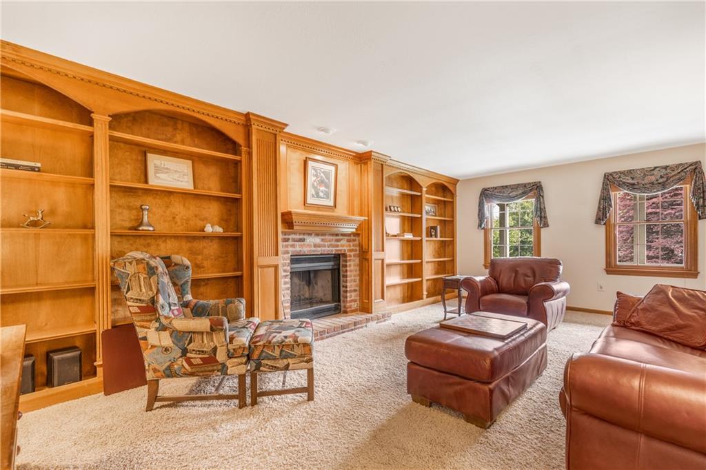 10127 Deer View Point Road Wexford, PA 15090 - Photo 9 of 25 Gallery Image 9