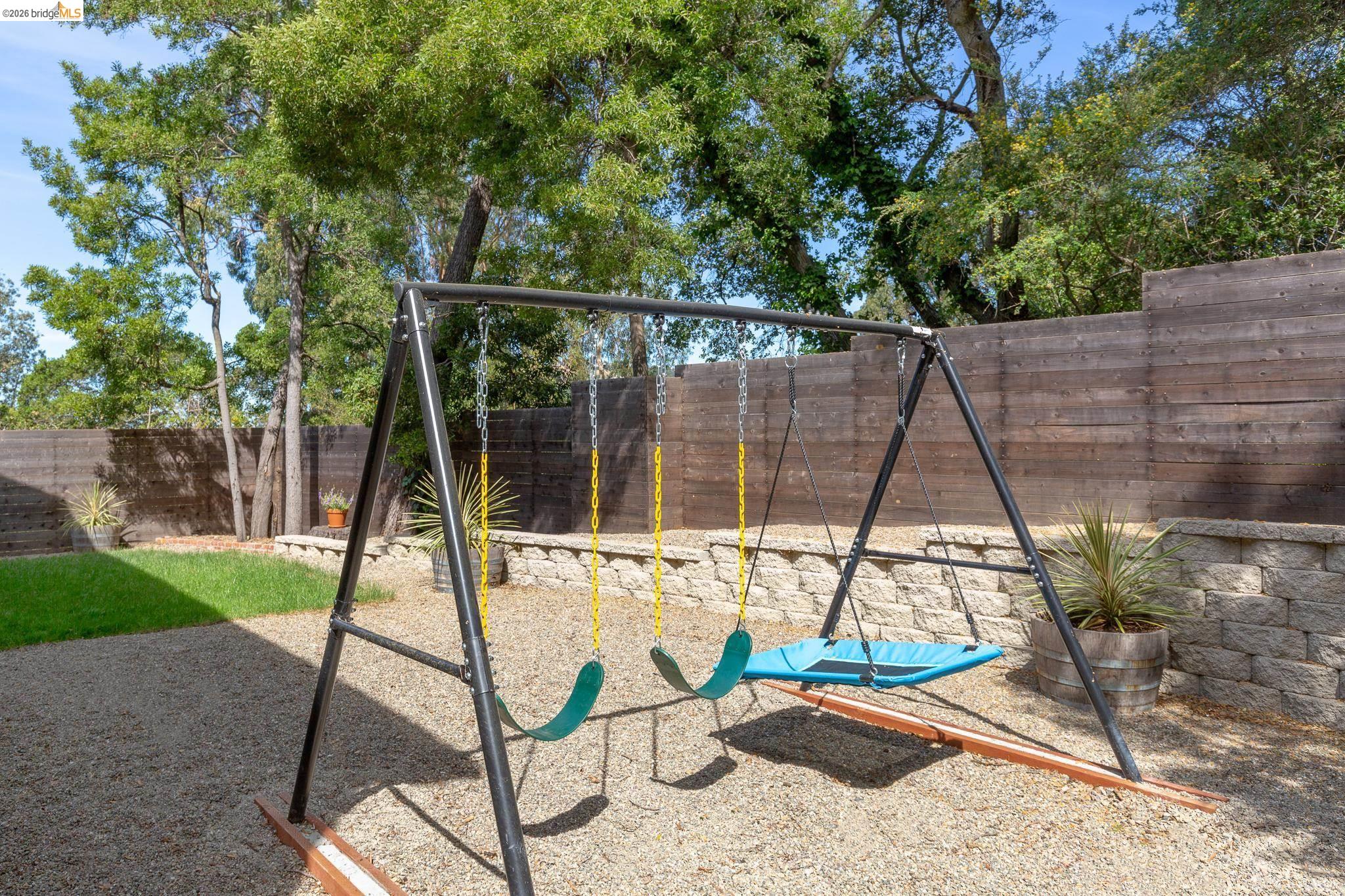 4451 St Andrews Road Oakland, CA 94605 - Photo 34 of 60