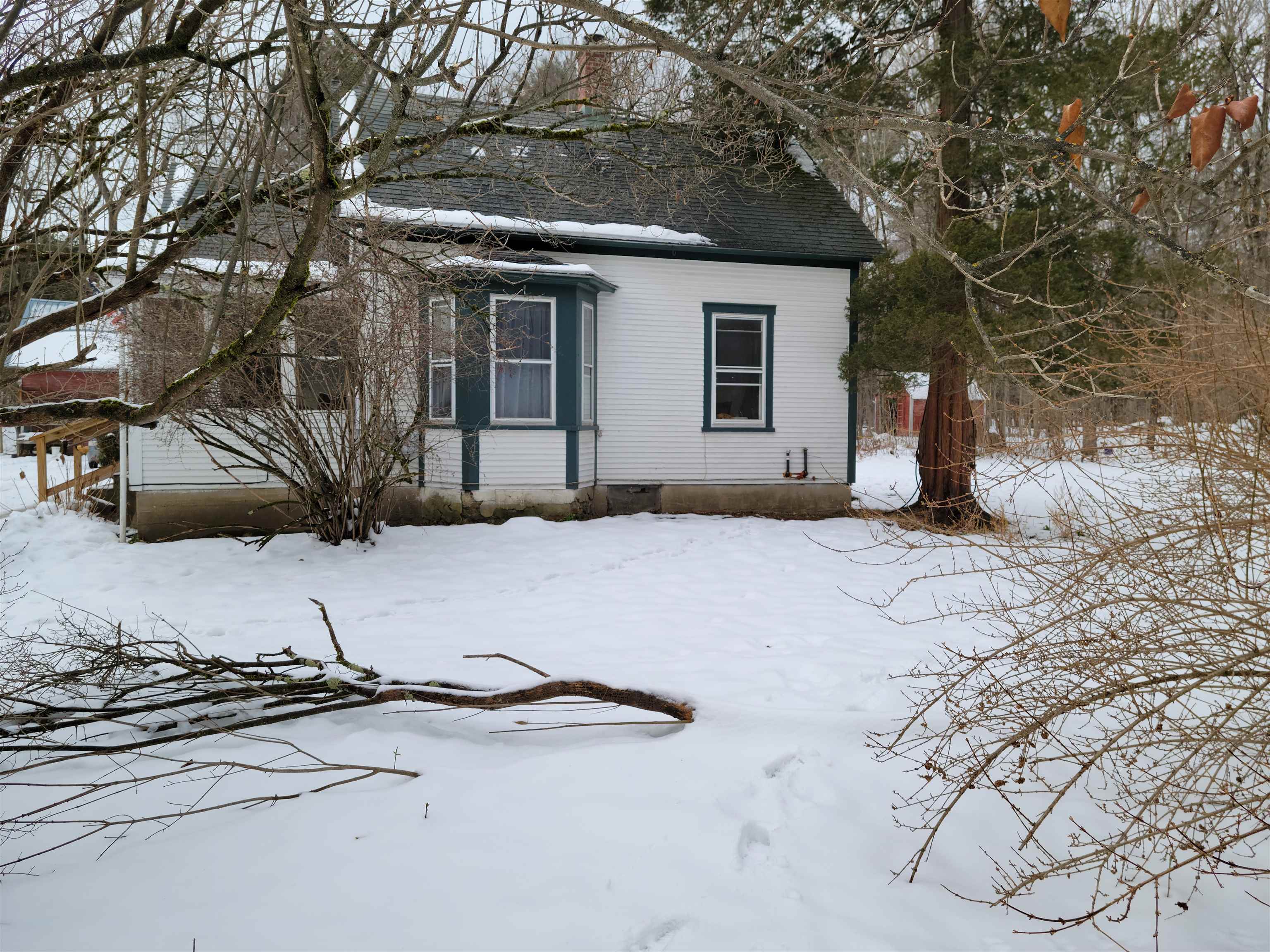 1912 West Shore Road Salisbury, VT 05769 - Photo 6 of 25 Gallery Image 6