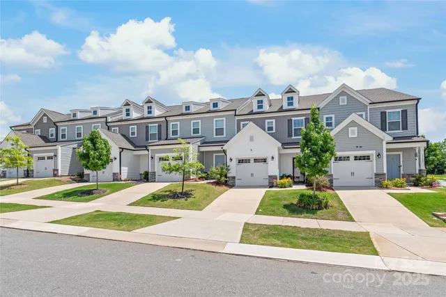 a front view of house with yard