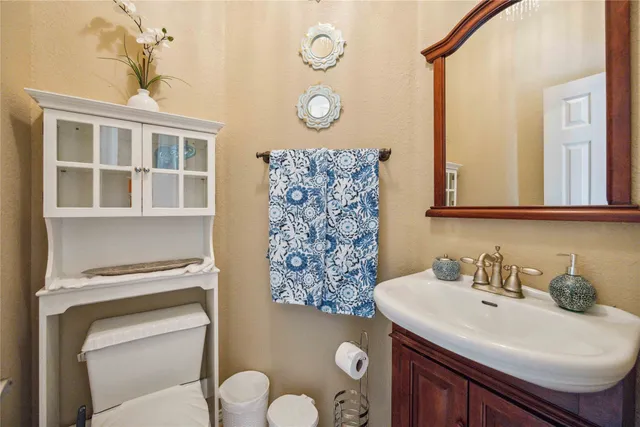 $3,500 | 5027 Creekmont Drive, Houston, TX 77091