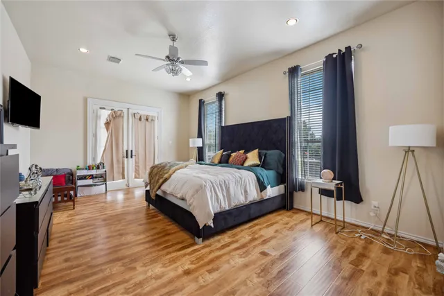 $3,500 | 5027 Creekmont Drive, Houston, TX 77091