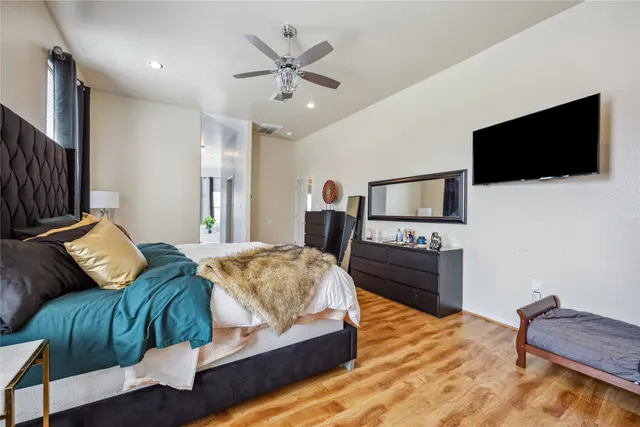 $3,500 | 5027 Creekmont Drive, Houston, TX 77091