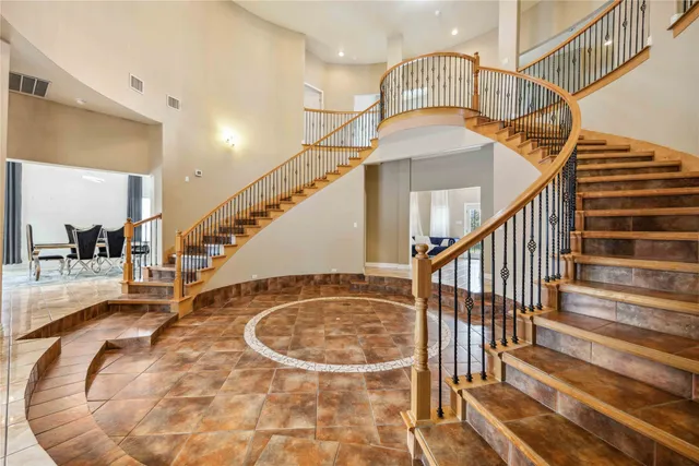 $3,500 | 5027 Creekmont Drive, Houston, TX 77091