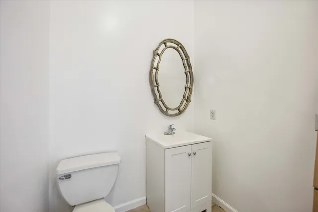 $3,500 | 5027 Creekmont Drive, Houston, TX 77091