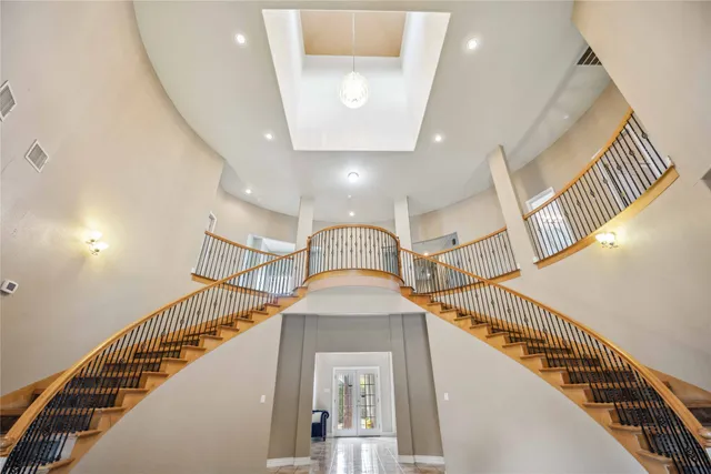 $3,500 | 5027 Creekmont Drive, Houston, TX 77091