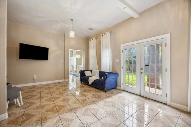 $3,500 | 5027 Creekmont Drive, Houston, TX 77091