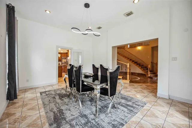 $3,500 | 5027 Creekmont Drive, Houston, TX 77091