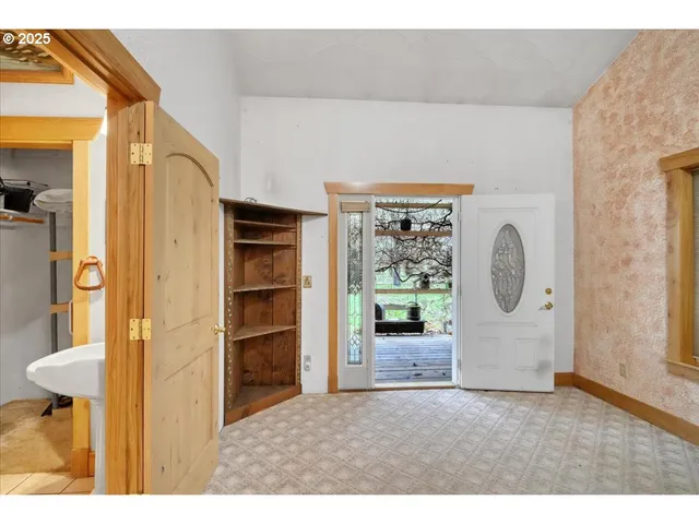 $525,000 | 2825 Highway 12, Salkum, WA 98582