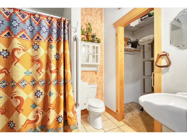 $525,000 | 2825 Highway 12, Salkum, WA 98582