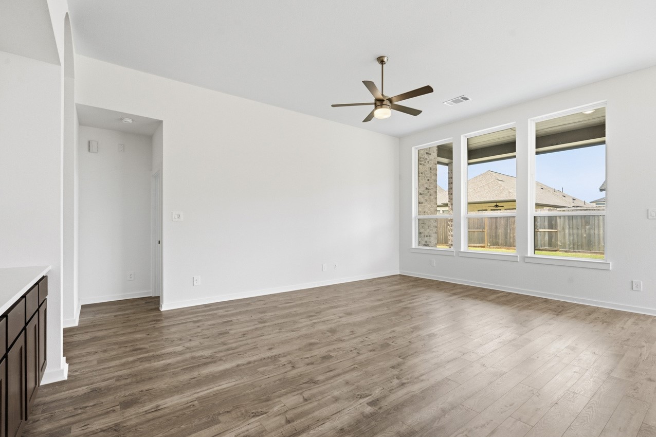 2802 Peach Vly Road Fulshear, TX 77423 - Photo 7 of 23 Family Room