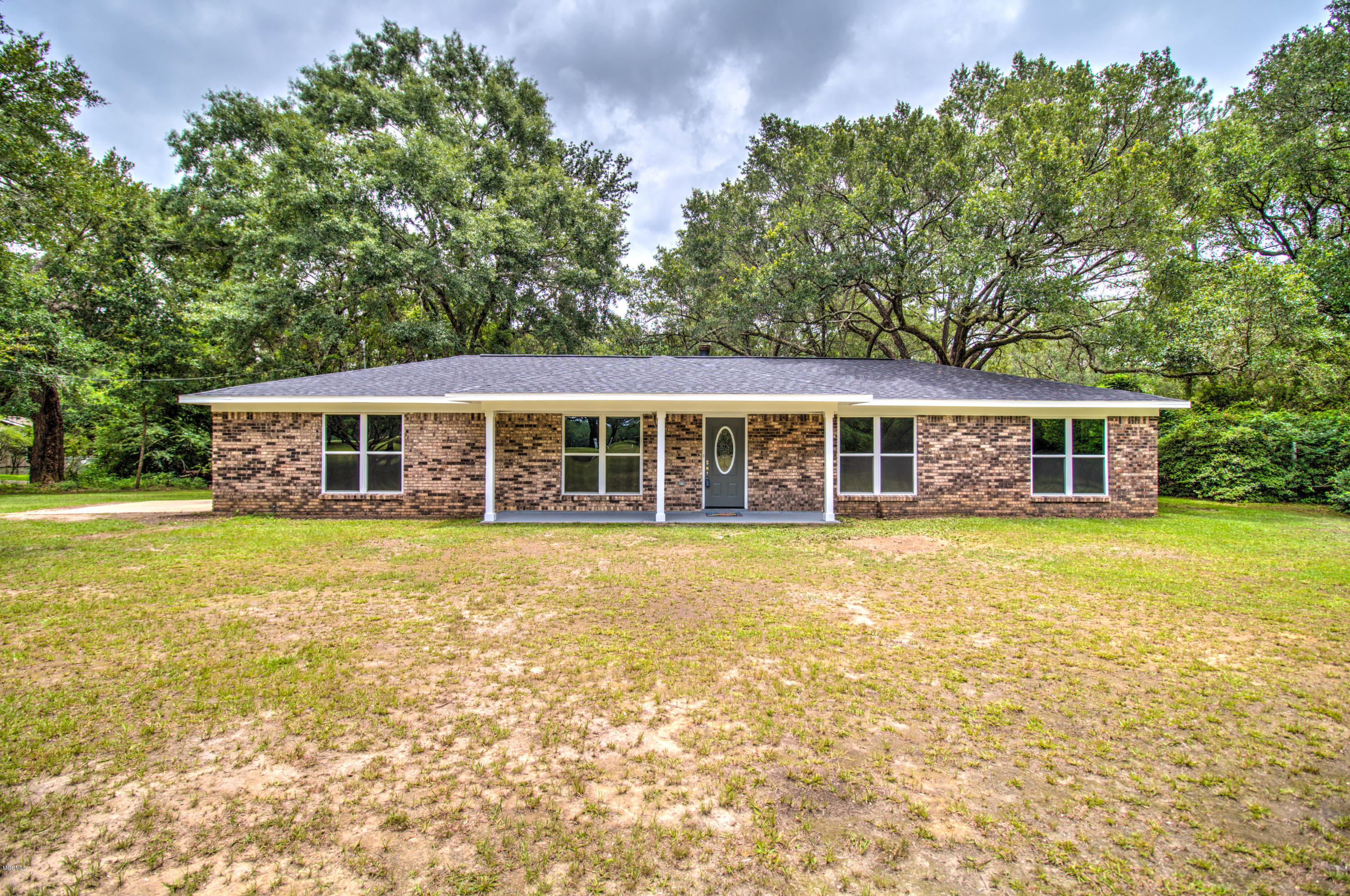 15230 Lorraine Road Biloxi, MS 39532 - Photo 2 of 47 IMG_4447_8_9