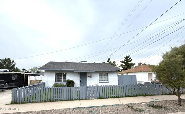 $1,575 | 7210 North 55th Drive, Glendale, AZ 85301