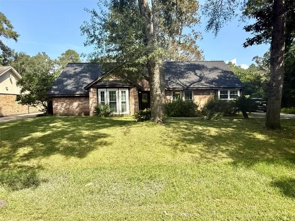 $2,100 | 727 Angelina Drive, Conroe, TX 77302