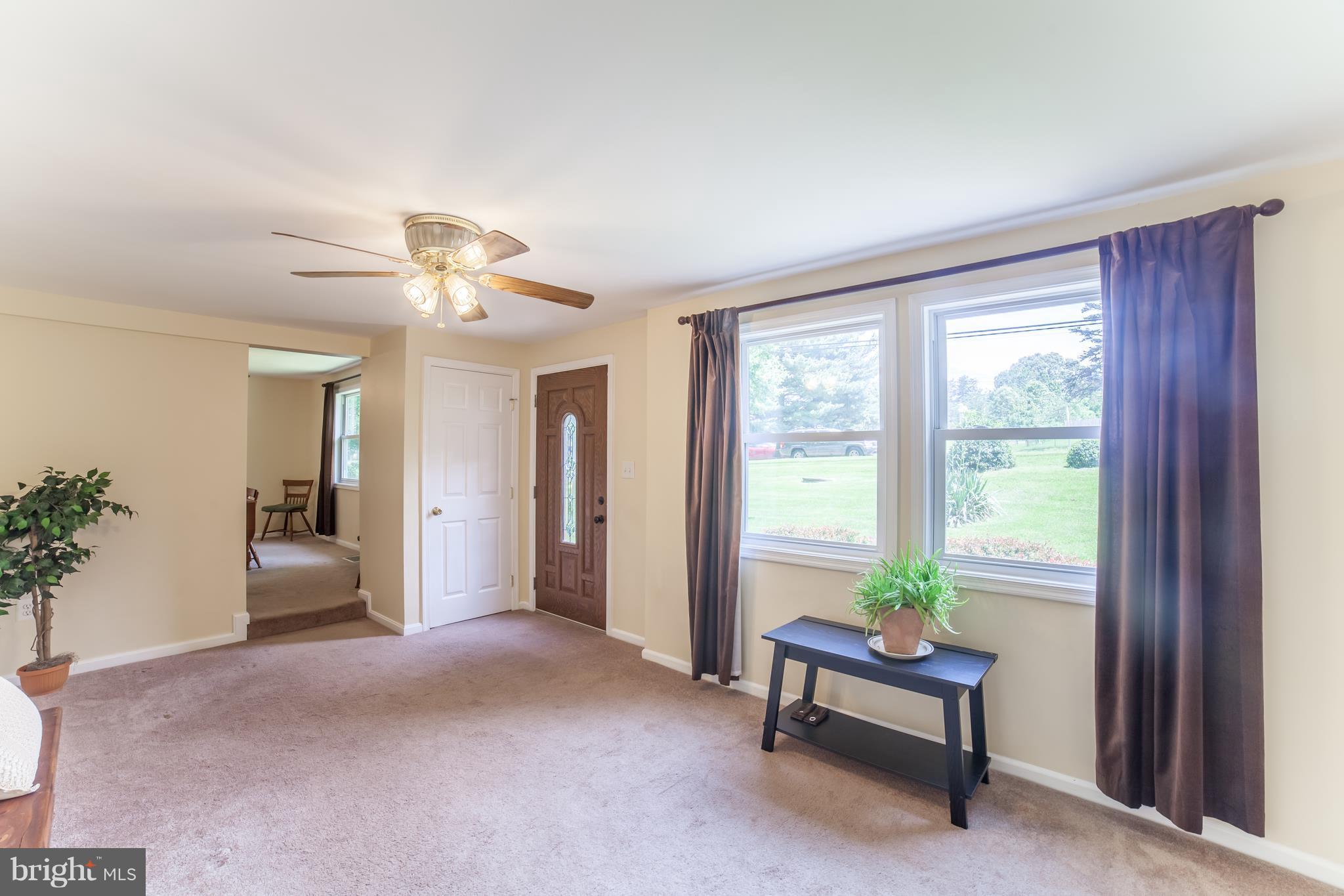 15506 Bond Mill Road Laurel, MD 20707 - Photo 4 of 29 Great your guests here