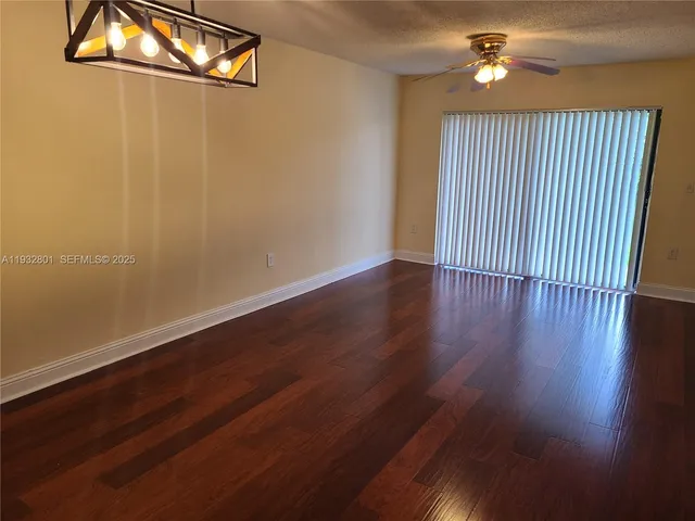 $250,000 | 9983 Nob Hill Court, Sunrise, FL 33351