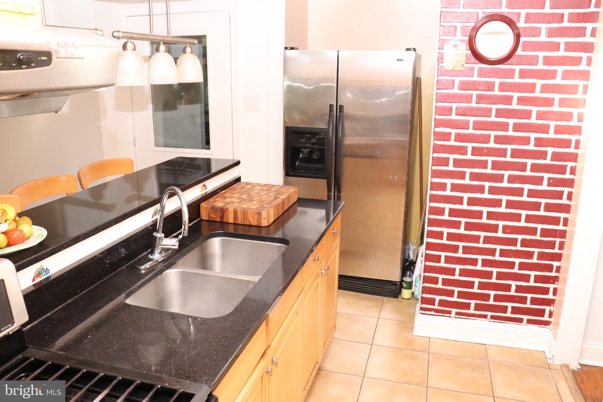 12232 Bluhill Road Silver Spring, MD 20902 - Photo 11 of 48 Kitchen