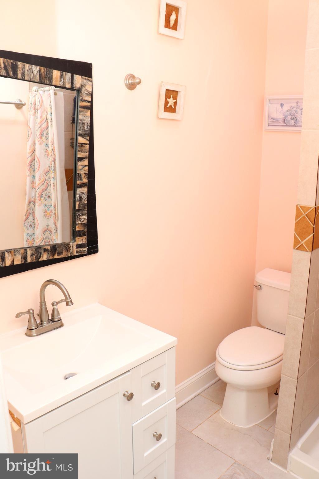 12232 Bluhill Road Silver Spring, MD 20902 - Photo 27 of 48 Bathroom