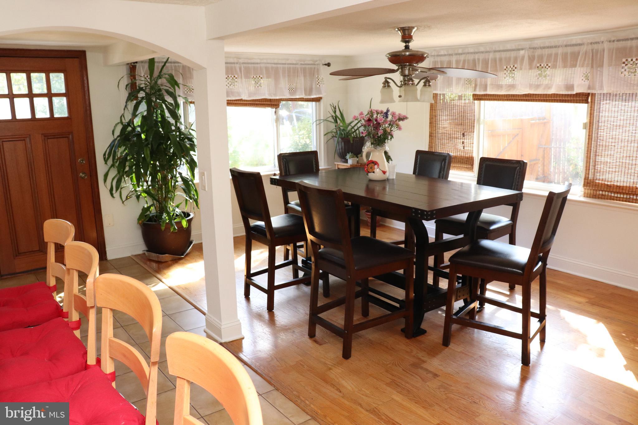 12232 Bluhill Road Silver Spring, MD 20902 - Photo 4 of 48 Dinning Room