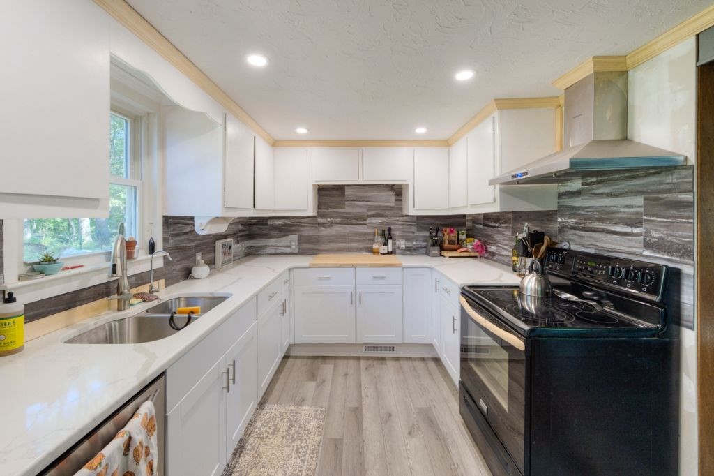 15 Wood Path Ashburnham, MA 01430 - Photo 5 of 22