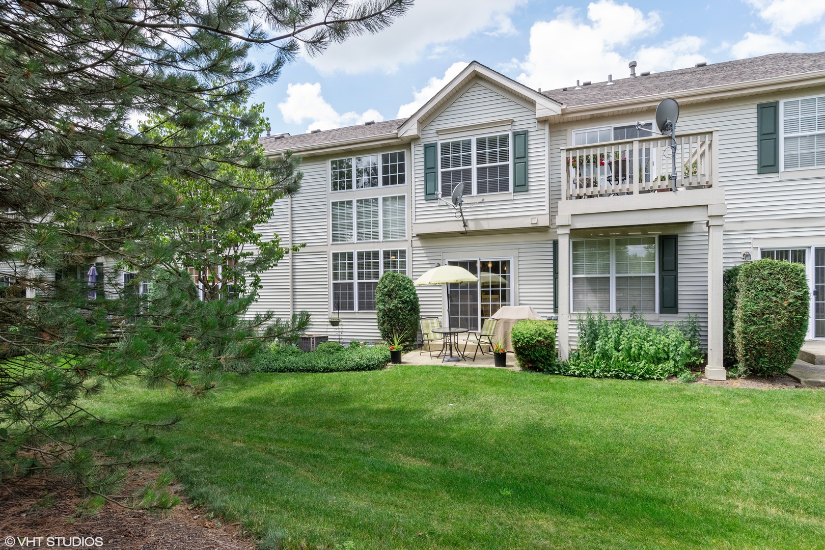 738 Riding Lane St. Charles, IL 60174 - Photo 16 of 16 Gallery Image 16