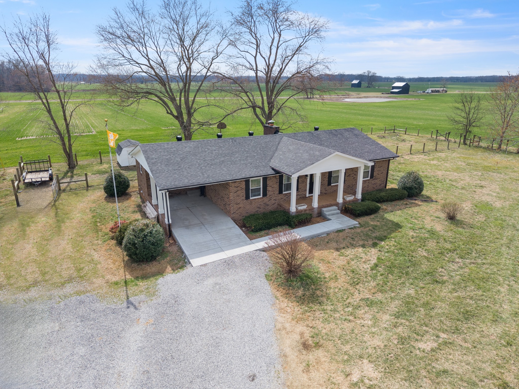 8412 Highway 41 Adams, TN 37010 - Photo 2 of 39