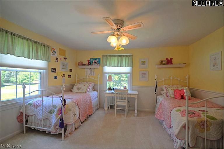 2899 Lander Road Cleveland, OH 44124 - Photo 12 of 25