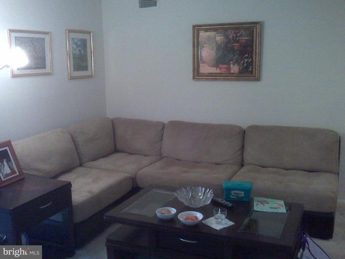 1732 Ascot Way, Unit 1732E Reston, VA 20190 - Photo 2 of 8 Living Room