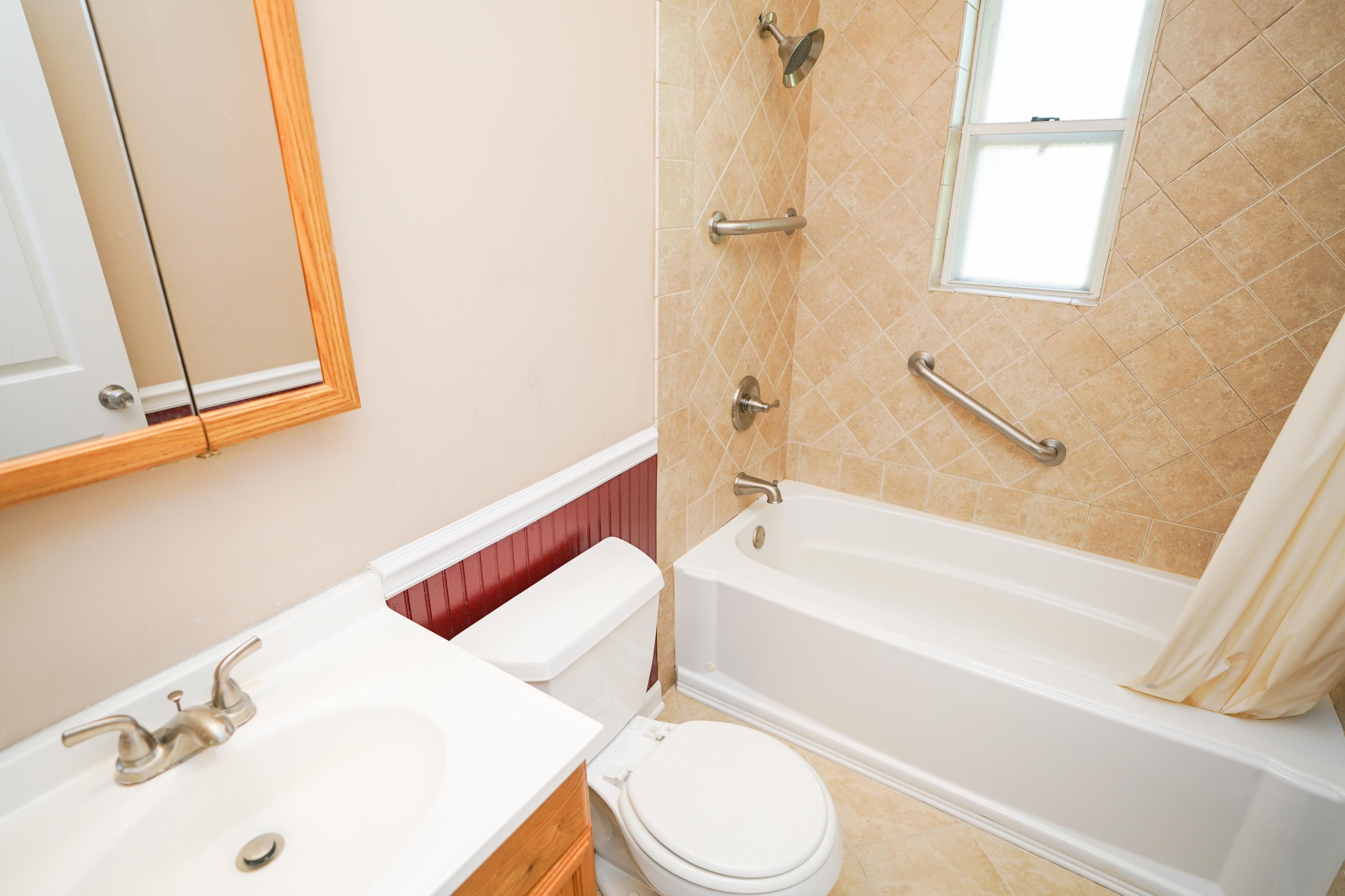 8905 North Hickory Valley Road Chattanooga, TN 37416 - Photo 19 of 23 Photo Oct 05, 10 19 08 AM