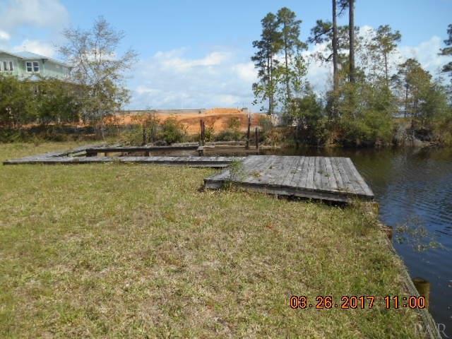 370 Riola Place Pensacola, FL 32506 - Photo 6 of 33 Gallery Image 6