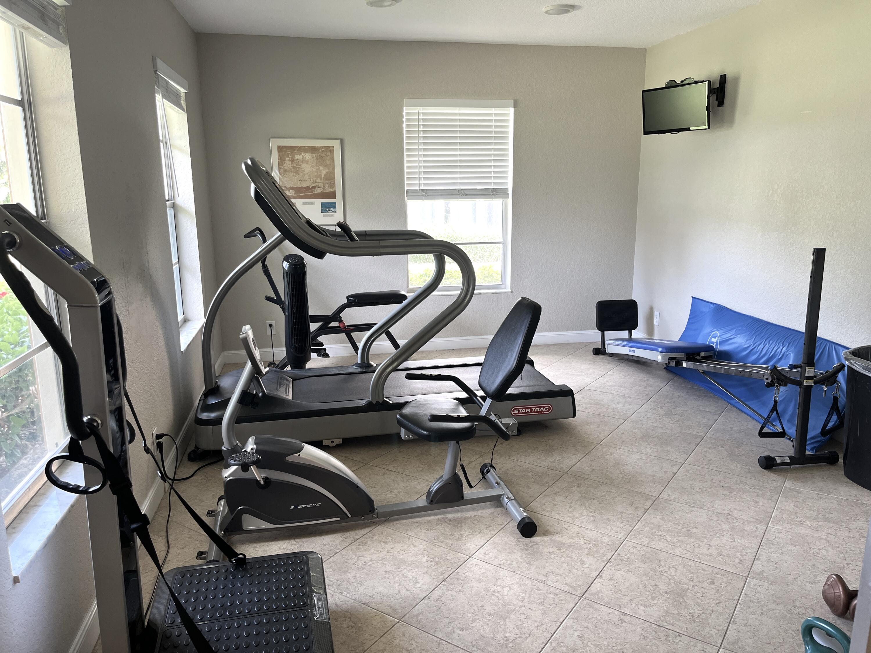 308 Golfview Road, Unit 107 North Palm Beach, FL 33408 - Photo 26 of 34 Gym