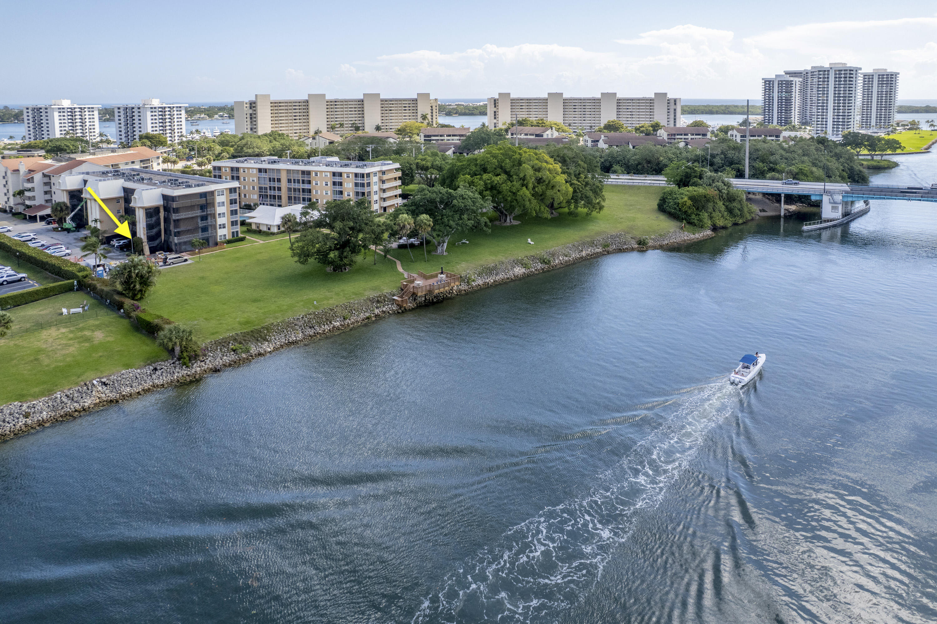 308 Golfview Road, Unit 107 North Palm Beach, FL 33408 - Photo 31 of 34 Amazing!