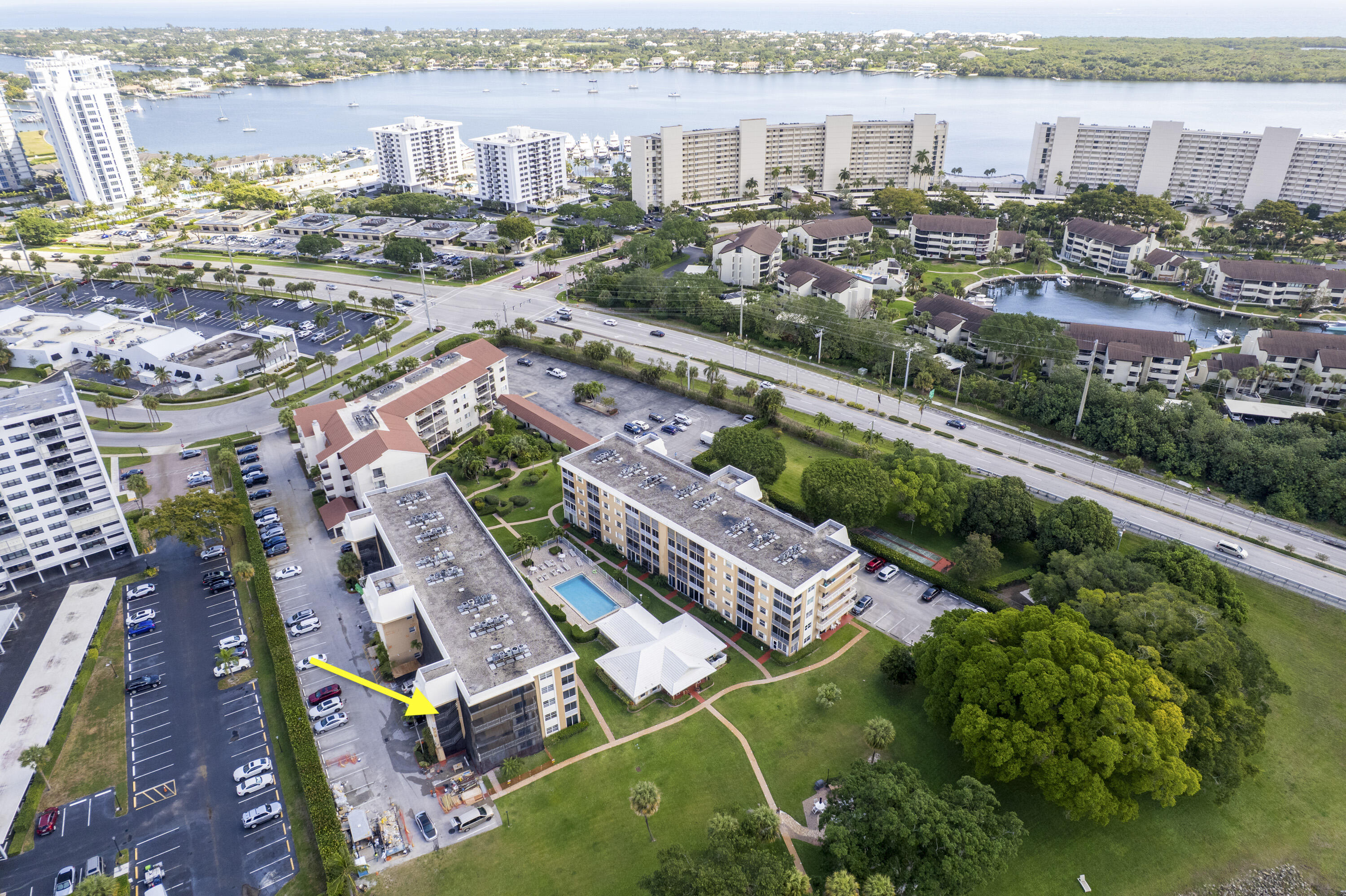 308 Golfview Road, Unit 107 North Palm Beach, FL 33408 - Photo 32 of 34 Aerial